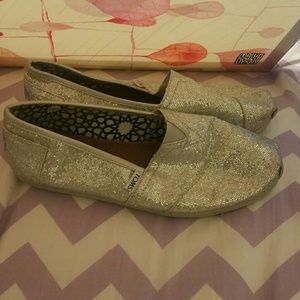 Silver Sparkly Toms Flats Size 8W